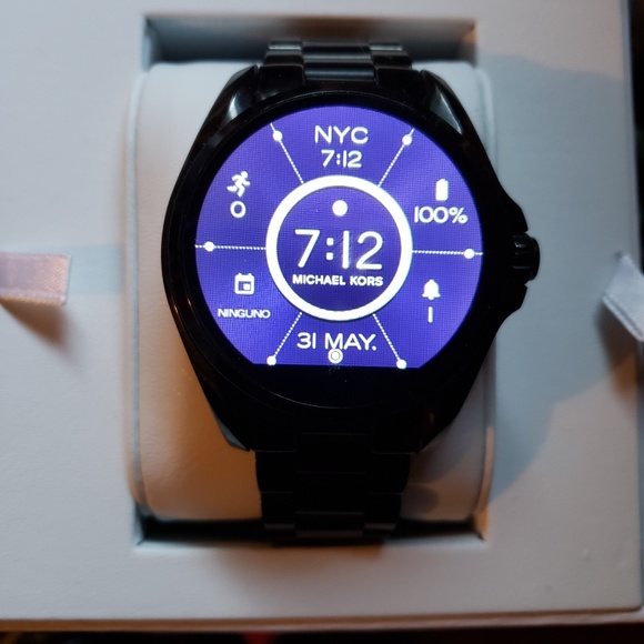 Michael Kors : Womens Smartwatch - Picture 4 of 4